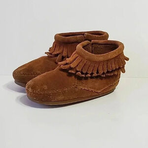 Minnetonka Toddler Size 6 Suede Moccasins Native American